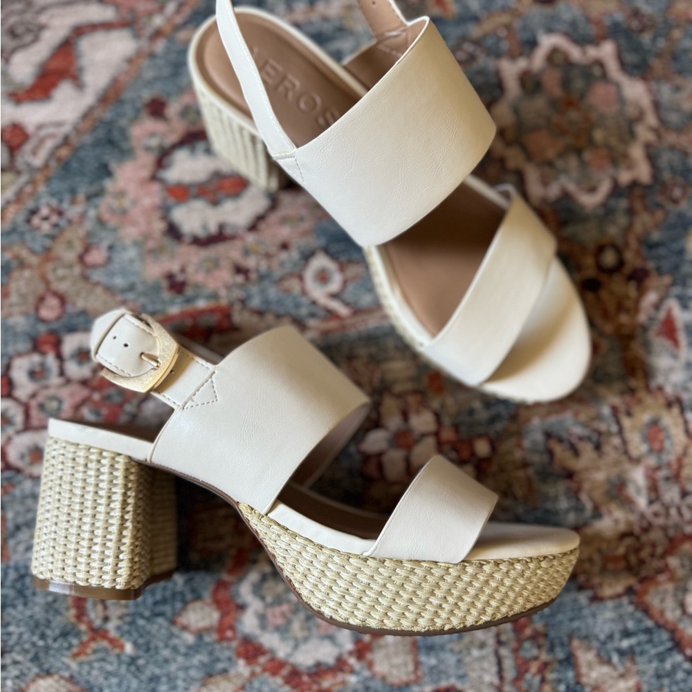 AEROSOLES Cream Platform Sandals with Chunky Heel
